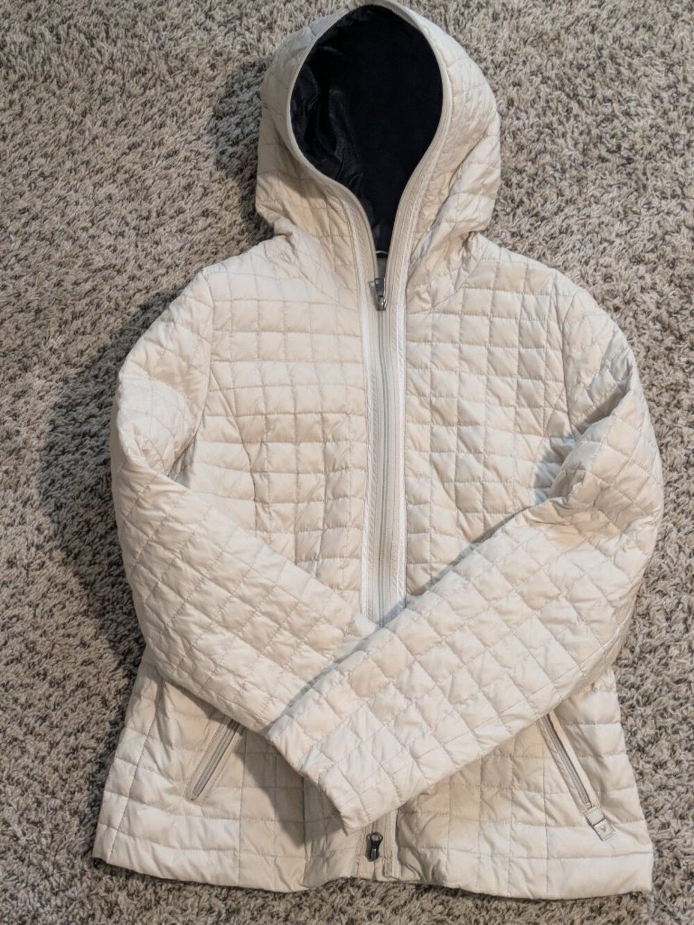 Fuchs Schmitt Women's Duck Down Quilted Puffer Jacket – Cream/Ivory